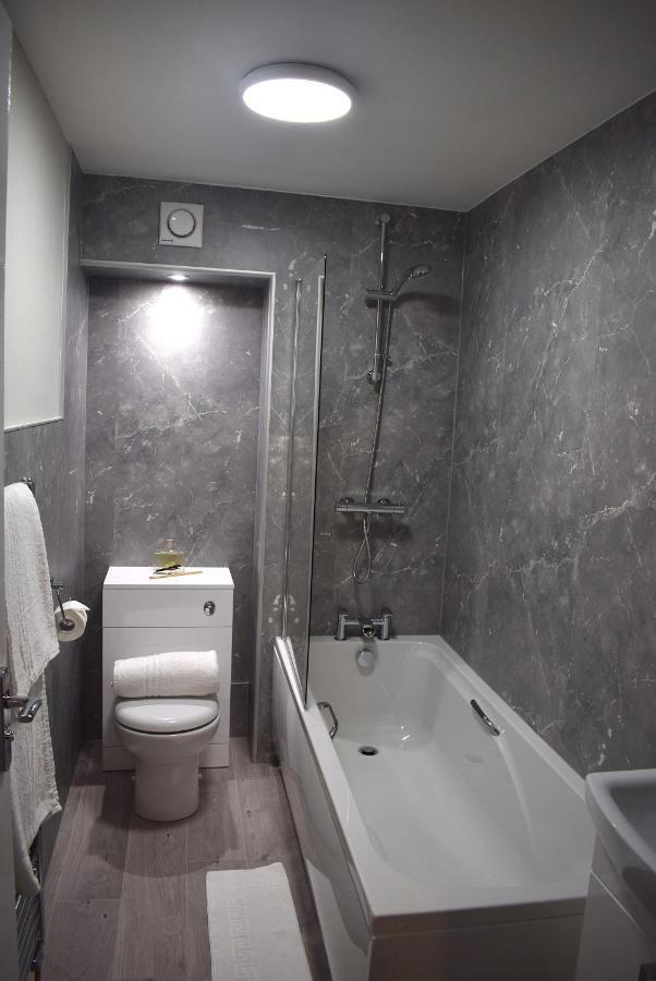 Kelpies Serviced Apartments- Victoria Falkirk Buitenkant foto