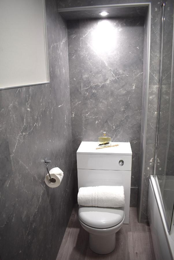 Kelpies Serviced Apartments- Victoria Falkirk Buitenkant foto